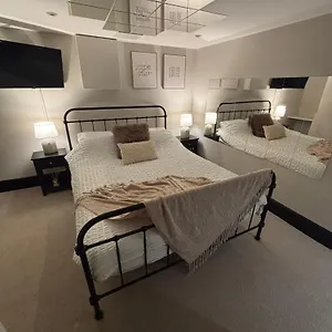 town-centre-ensuite-rooms-self-check-in.yorkshirehotels.net/